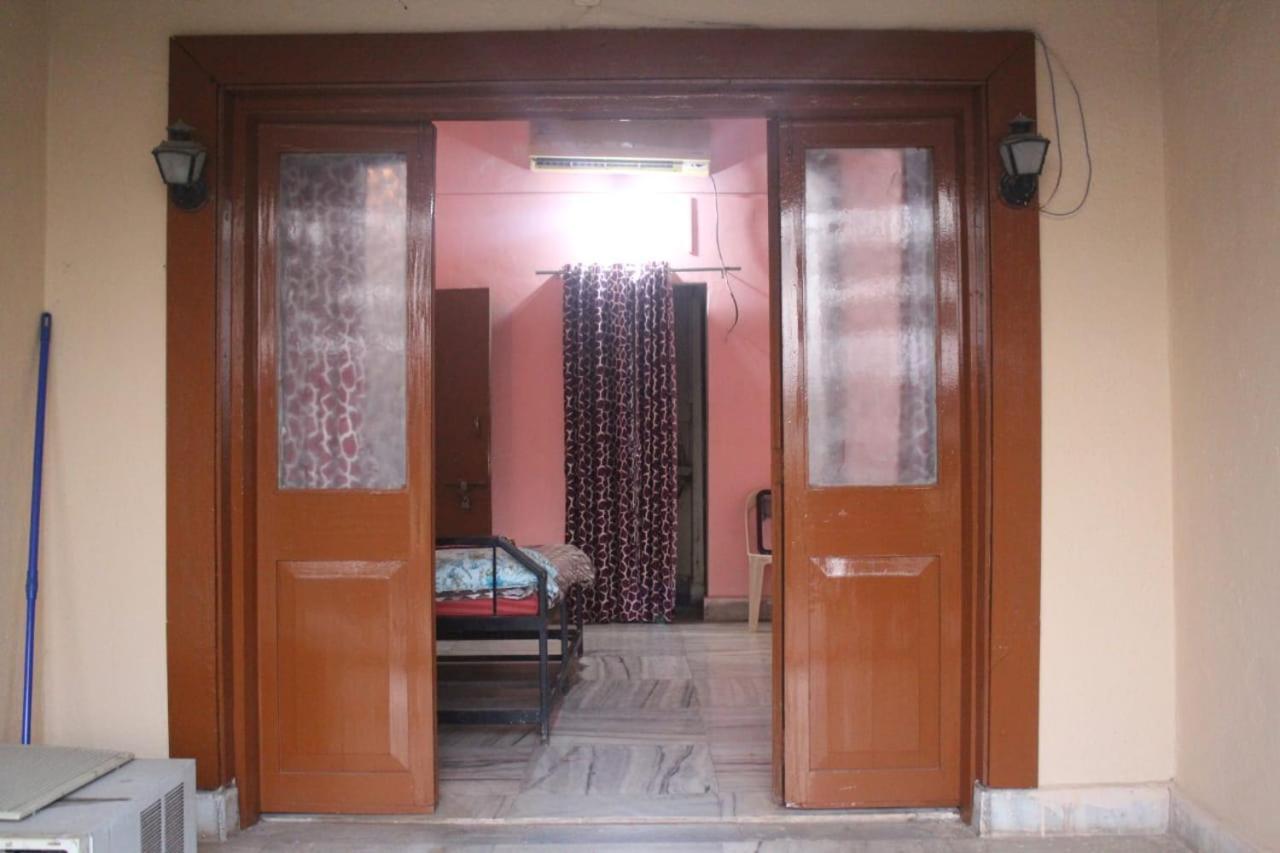 ホテルNisarg Shrushti Farmhouse プネ エクステリア 写真