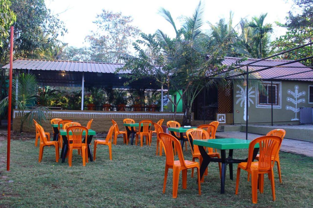 ホテルNisarg Shrushti Farmhouse プネ エクステリア 写真